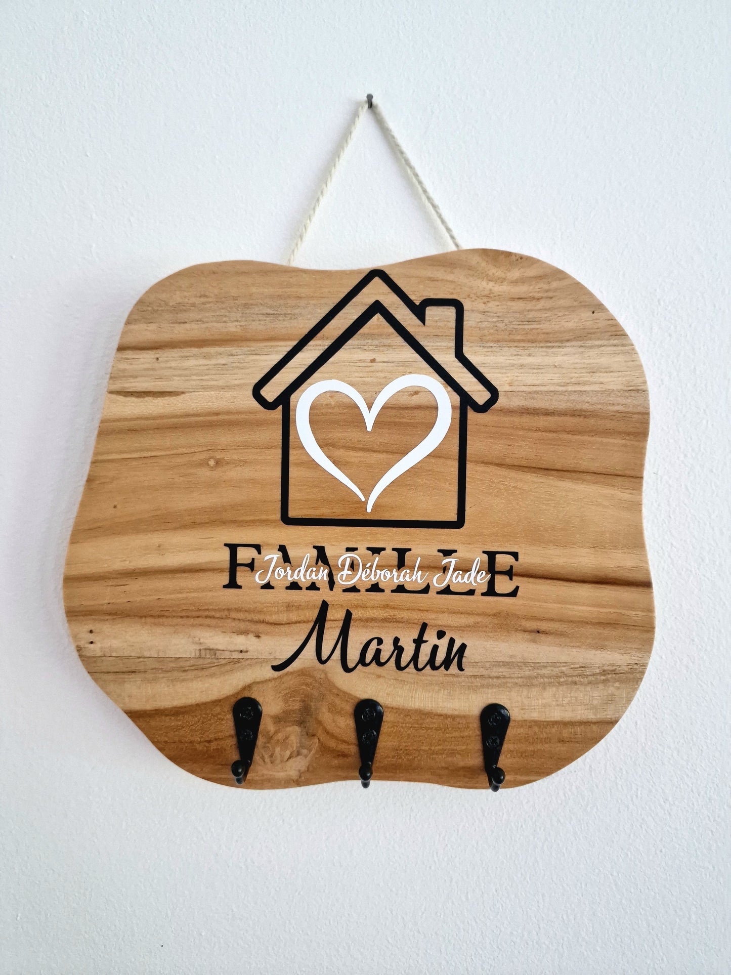 Accroche-clés mural familial en bois