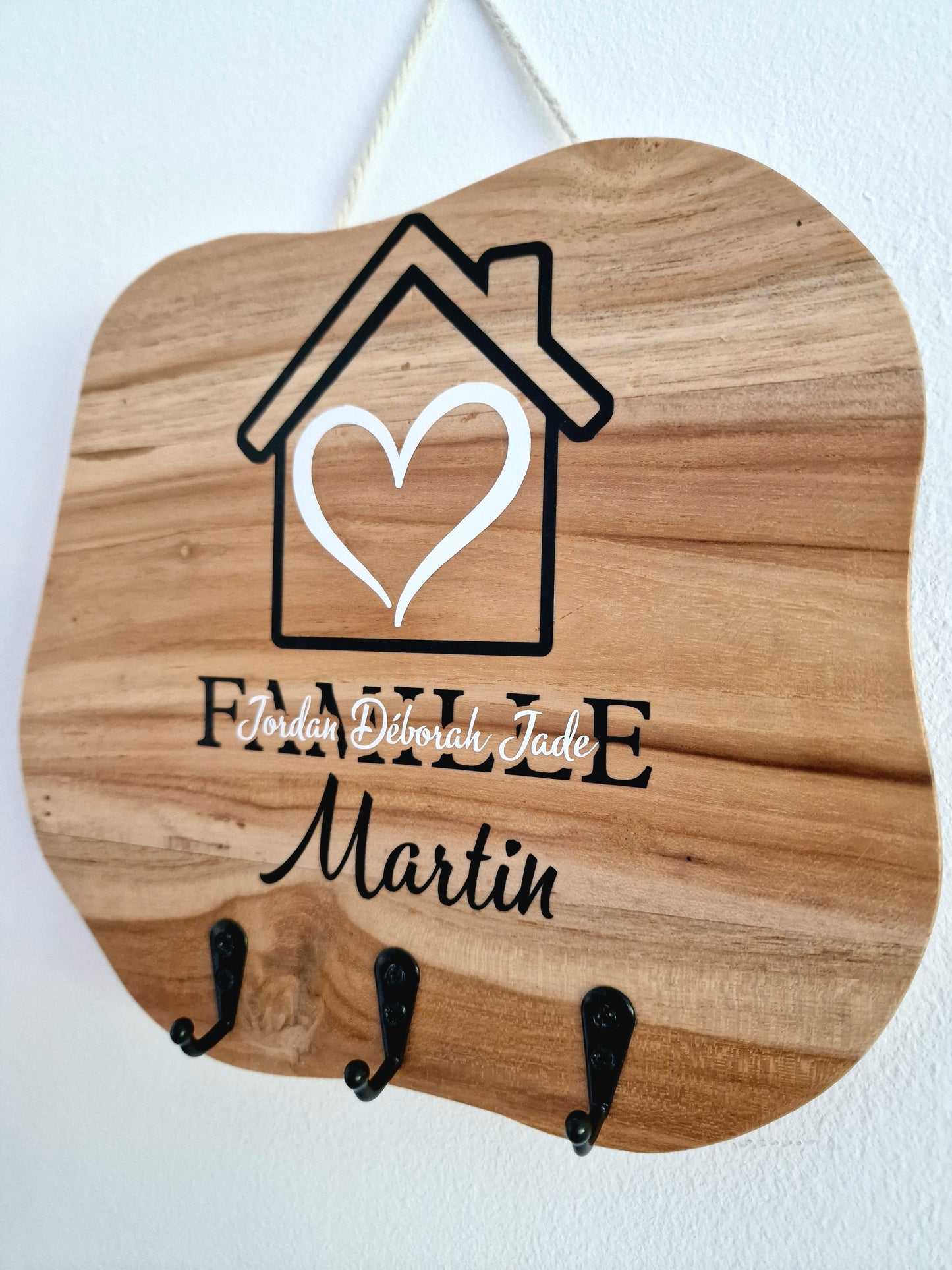 Accroche-clés mural familial en bois