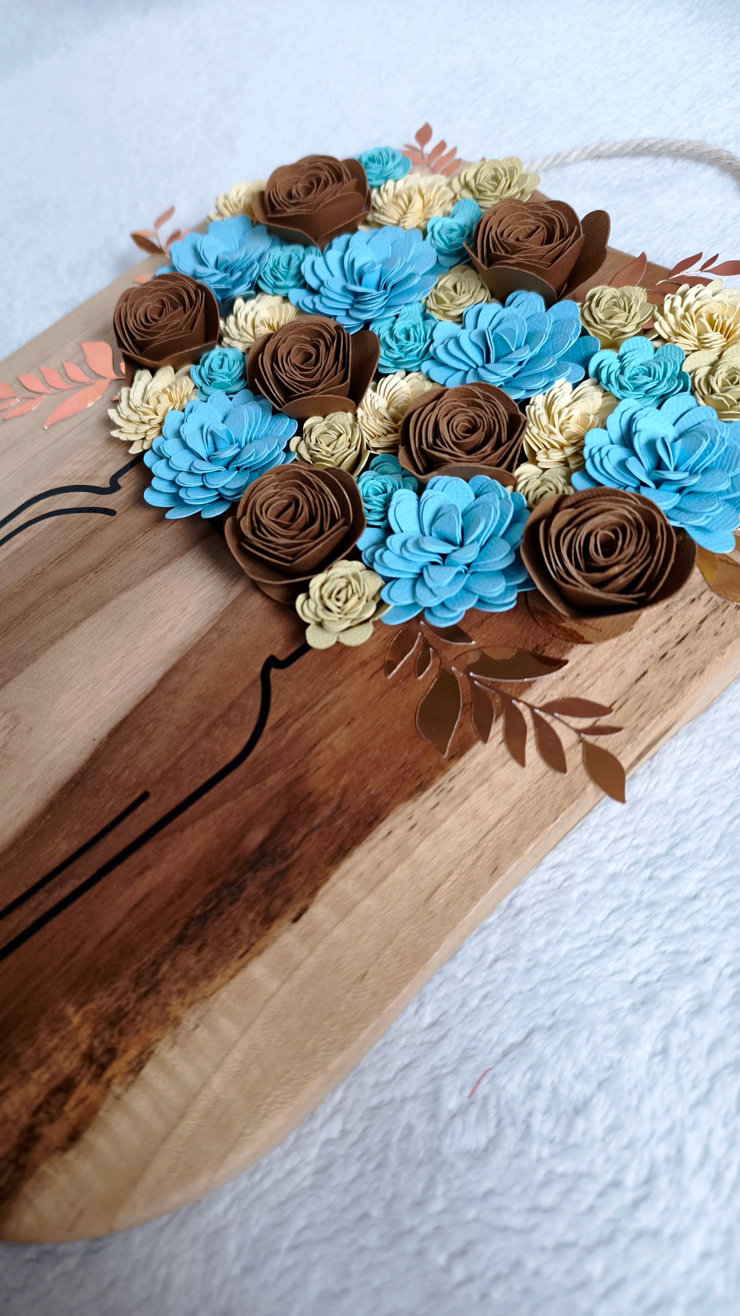 Panneau mural fleuri aux teintes bleu-marron 🩵🤎