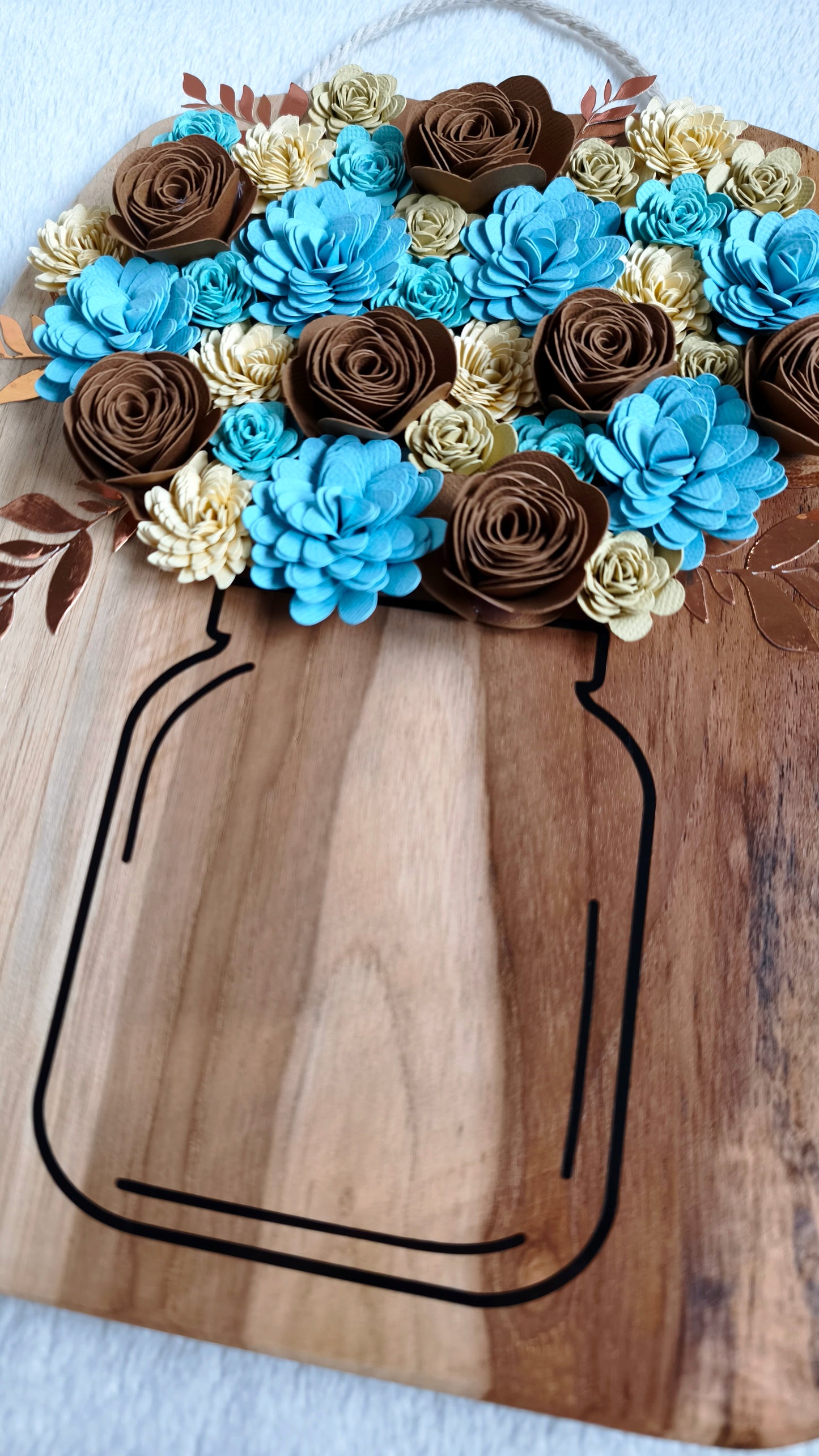 Panneau mural fleuri aux teintes bleu-marron 🩵🤎