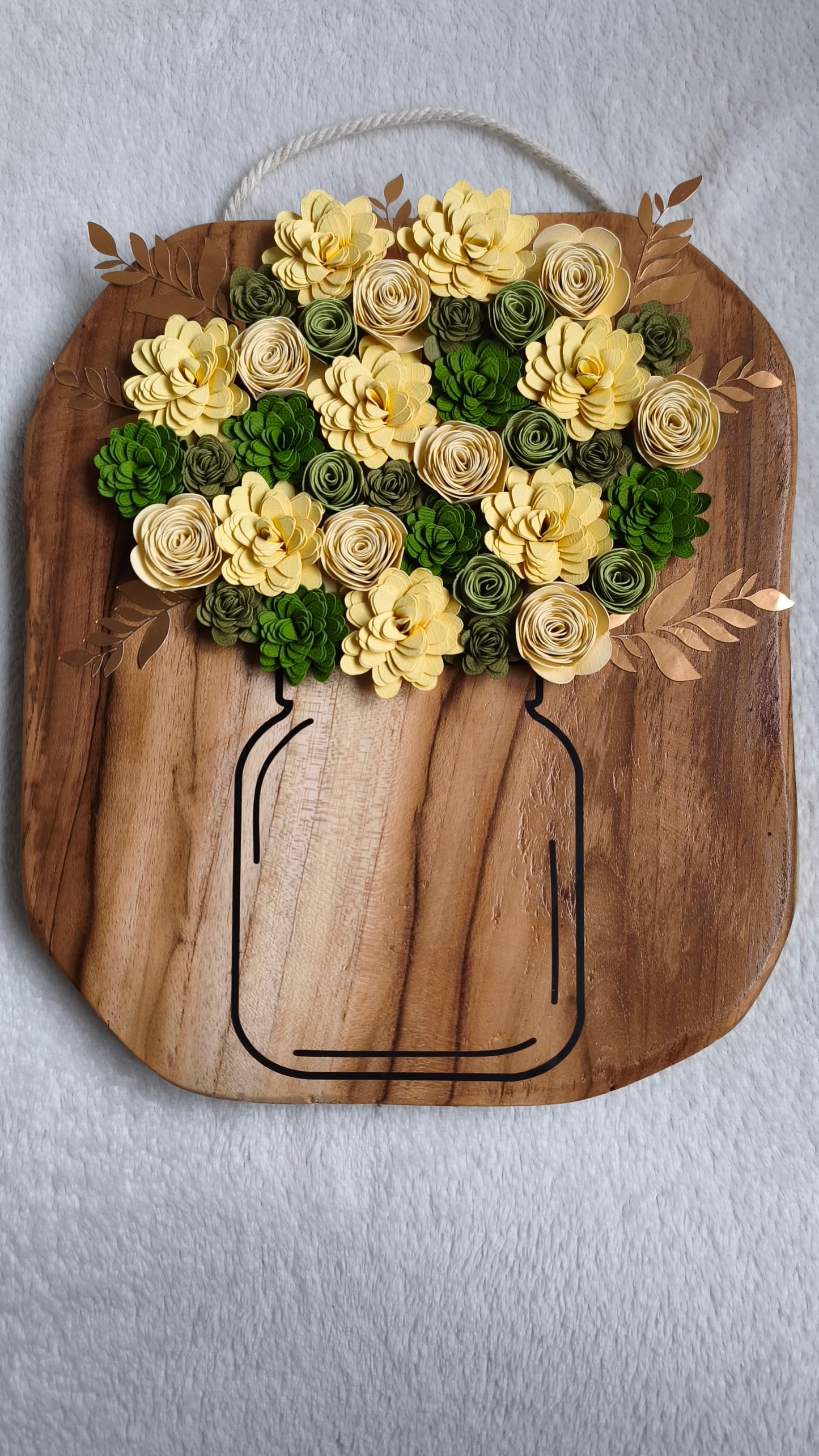 Panneau mural fleuri aux teintes jaune-vert 💛💚